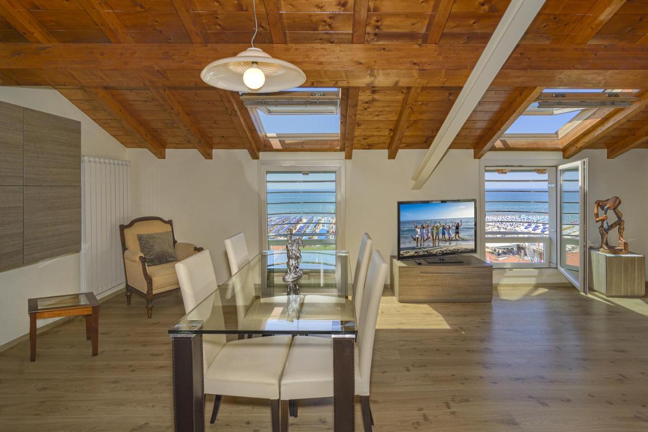 Attico Panoramico Fronte Mare Vila Lido di Camaiore Exterior foto